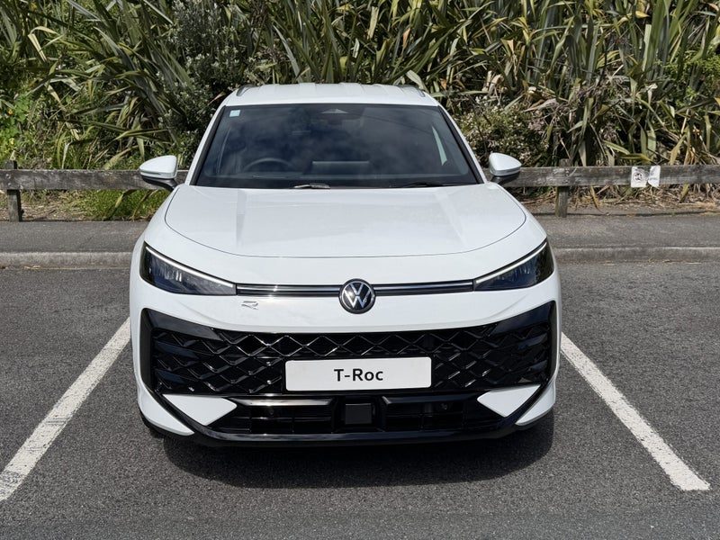 2026 Volkswagen T-Roc R-Line, photo 2