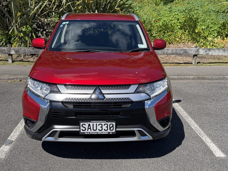 2022 Mitsubishi Outlander LS 2.4P/CVT, photo 2