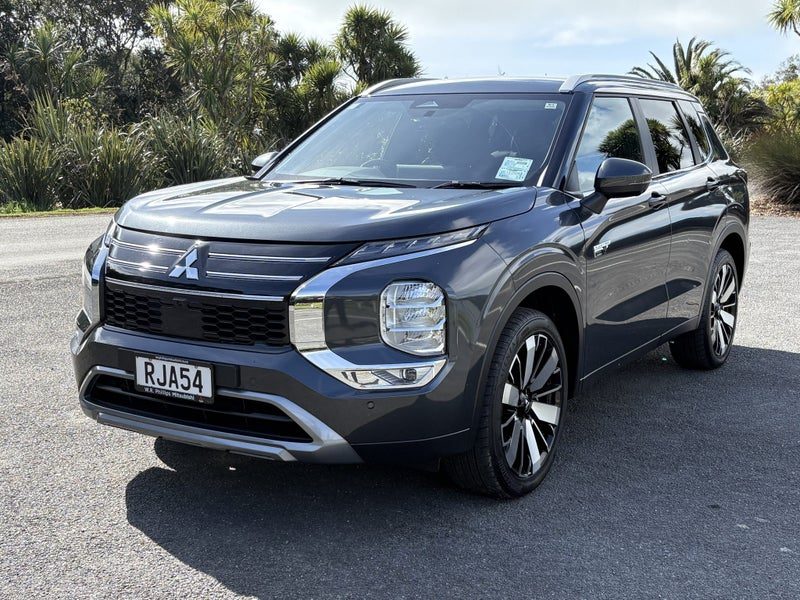 2025 Mitsubishi Outlander XLS PHEV/4WD/AT, photo 3