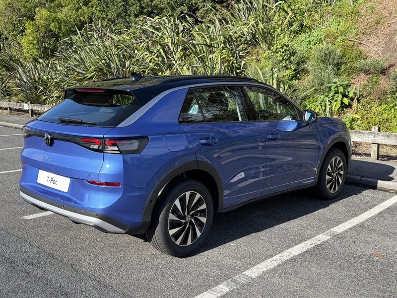 2026 Volkswagen T-Roc Life, photo 3