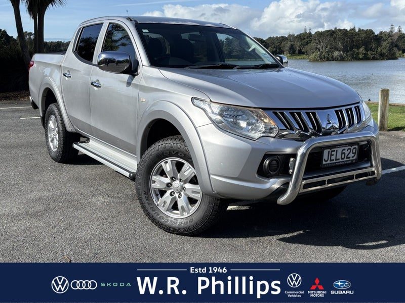2015 Mitsubishi Triton D/cab Glxr 2.4D/6MT
