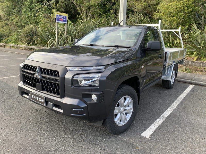 2026 Mitsubishi Triton GLX, photo 3