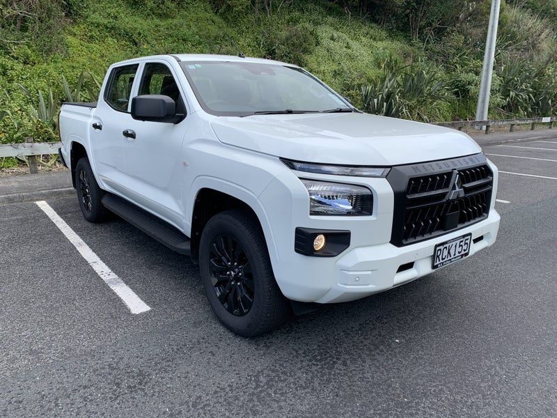 2025 Mitsubishi Triton GLX Double cab