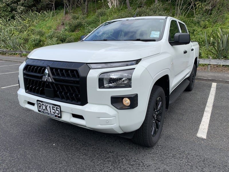 2025 Mitsubishi Triton GLX Double cab, photo 3