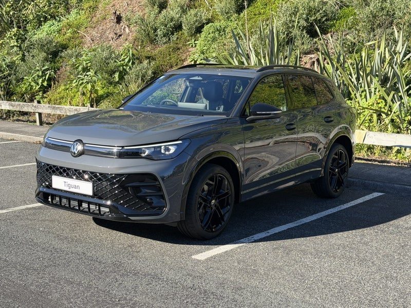 2026 Volkswagen Tiguan R-Line, photo 3