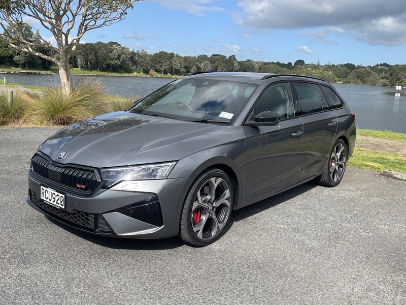 2025 Skoda Octavia Wagon RS TSI 195kW, photo 3