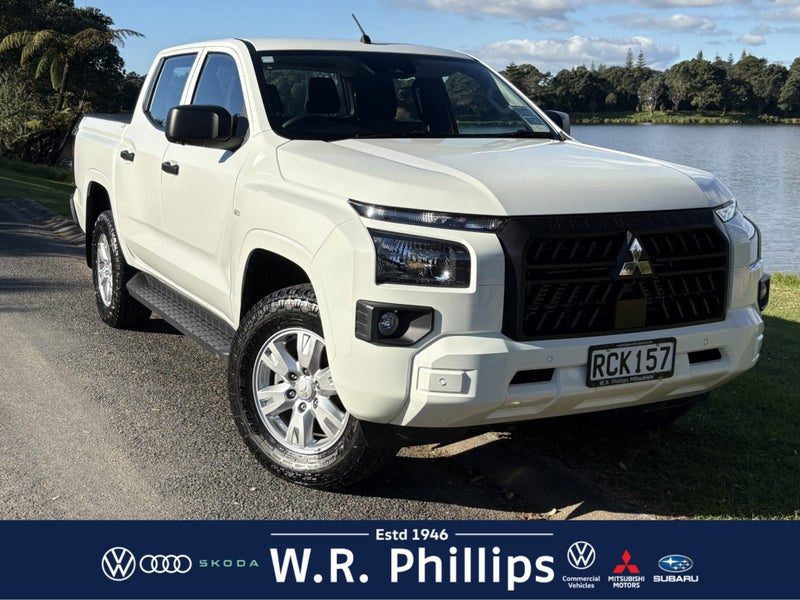 2025 Mitsubishi Triton GLX
