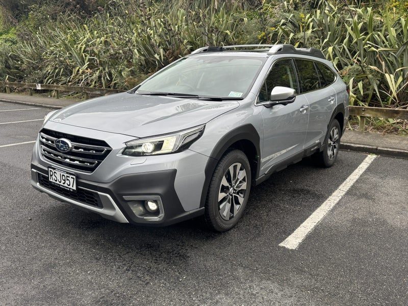 2026 Subaru Outback Touring SLT 2.5P 4WD, photo 3