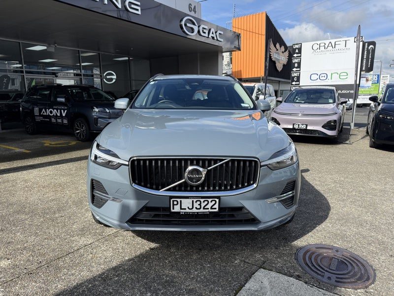 2022 Volvo XC60 B5 Plus AWD, photo 3
