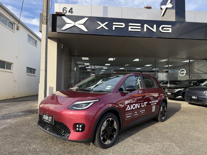 2026 GAC Aion UT Luxury - 60 kWh