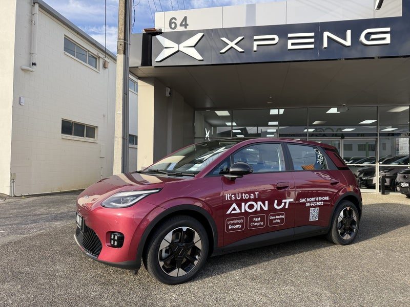 2026 GAC Aion UT Luxury - 60 kWh, photo 2