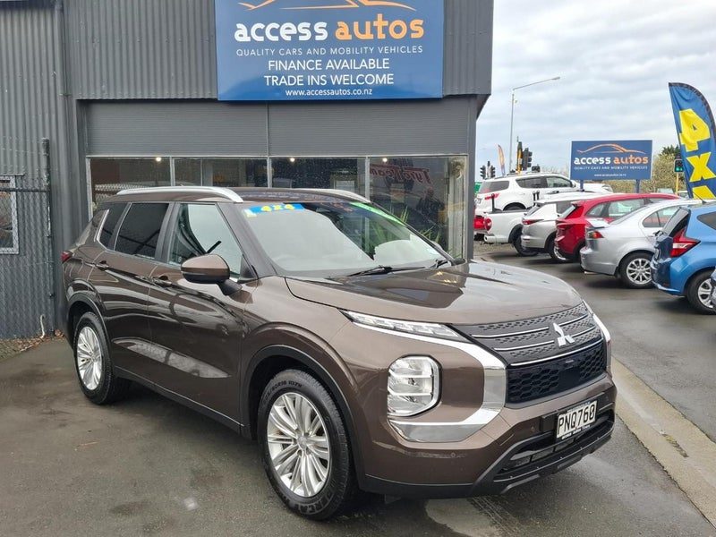 2022 Mitsubishi Outlander LS 2.5P/4WD/CVT