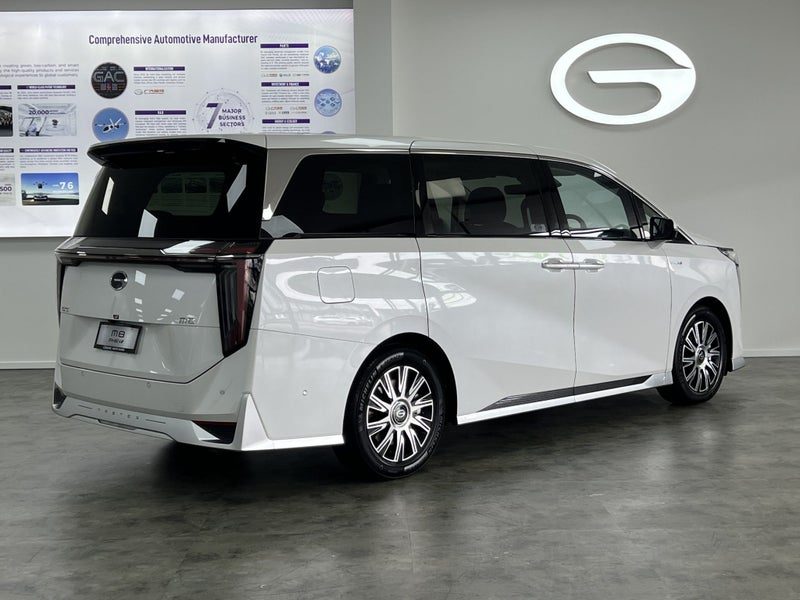 2026 GAC M8 PHEV GX - TV & Fridge Package, photo 3