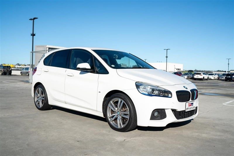 2016 BMW 225i XDRIVE M-SPORT ACTIVE TOURER, photo 2