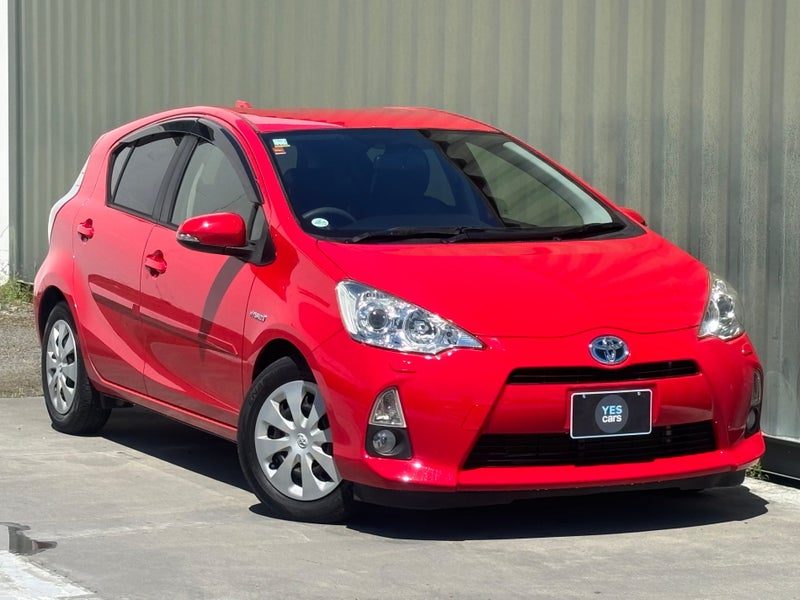 2013 Toyota Aqua S Hybrid Push Start