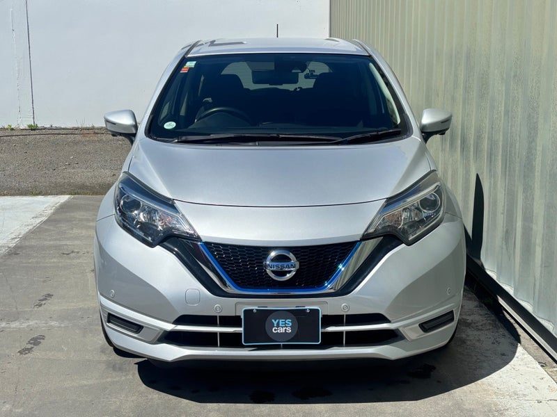 2017 Nissan Note E-Power Hybrid X, photo 2