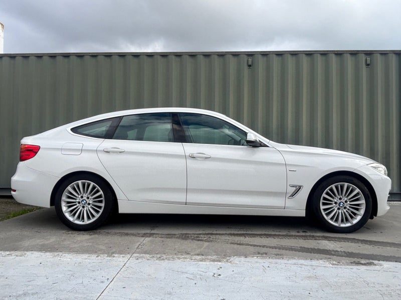 2014 BMW 320i GT Gran Turismo Leather, photo 2