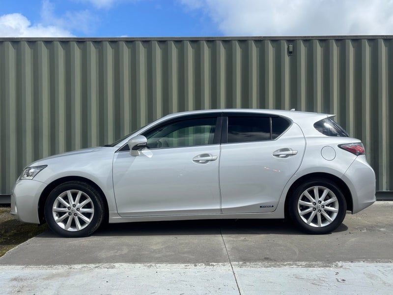 2015 Lexus CT 200h Hybrid Version C, photo 3