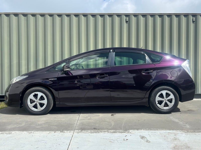 2014 Toyota Prius Hybrid, photo 3
