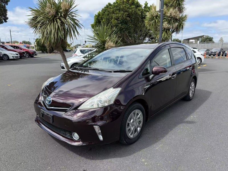 2014 Toyota Prius Alpha