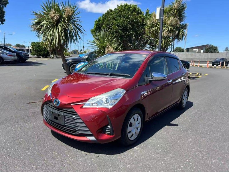 2017 Toyota Vitz Hybrid