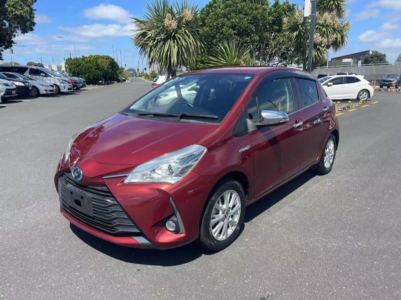 2017 Toyota Vitz Hybrid