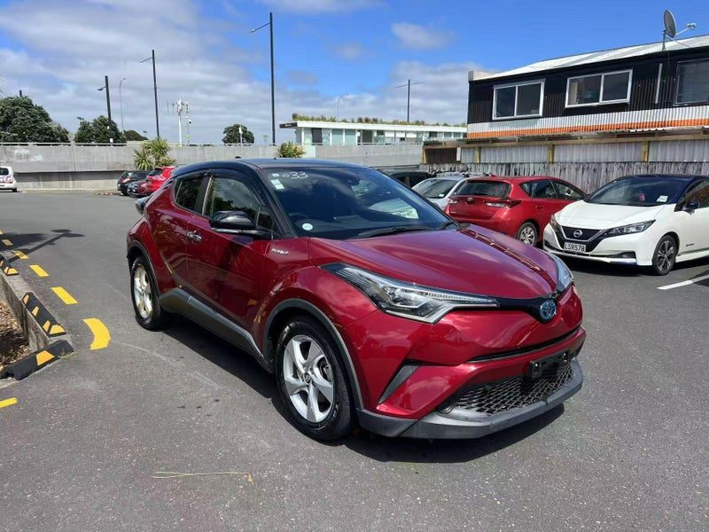 2017 Toyota C-HR Hybrid, photo 3