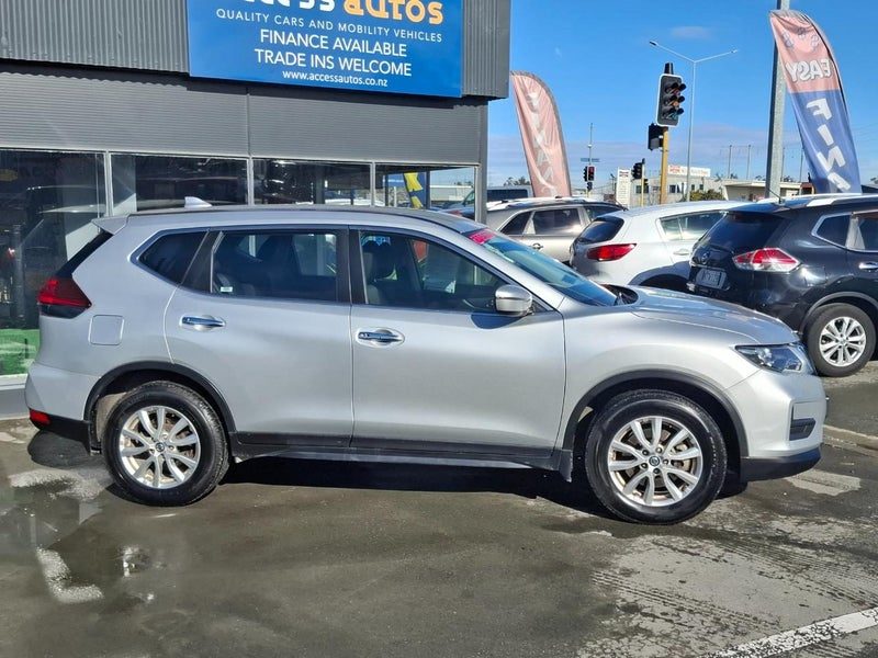 2022 Nissan X-Trail ST 2.5P CVT 7 Seater, photo 3