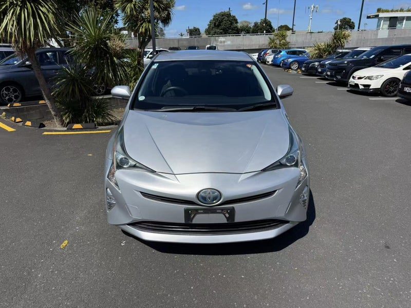 2018 Toyota Prius, photo 2