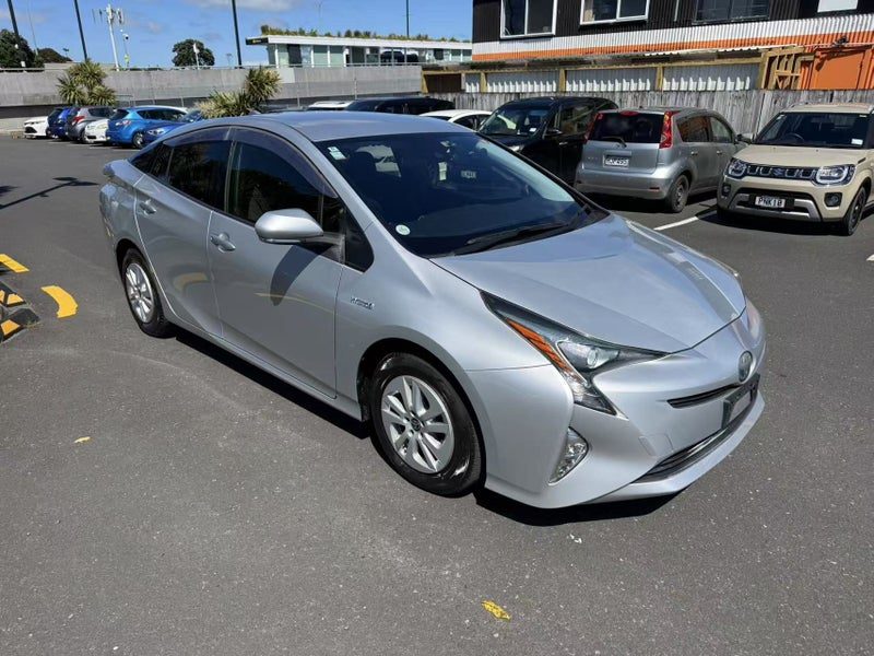 2018 Toyota Prius, photo 3