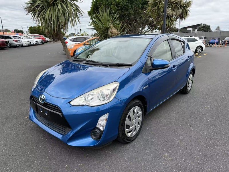 2015 Toyota Aqua Hybrid