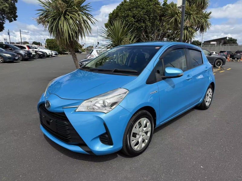 2017 Toyota Vitz Hybrid