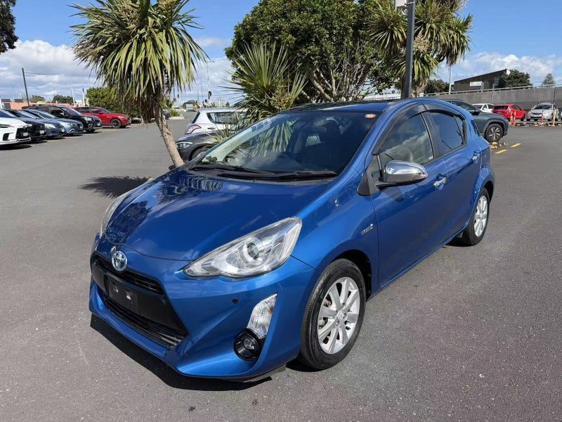 2015 Toyota Aqua Hybrid