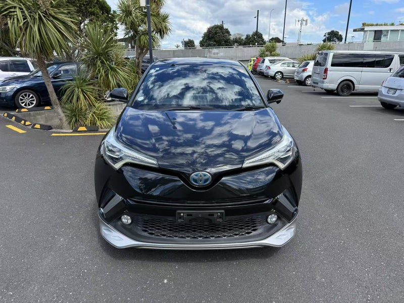 2017 Toyota C-HR Hybrid, photo 2