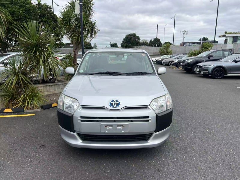 2020 Toyota Probox, photo 2