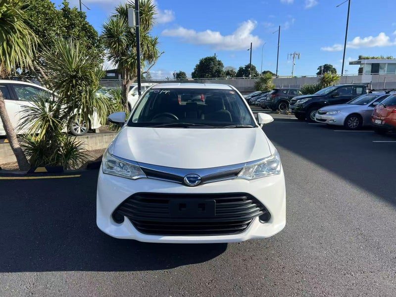 2016 Toyota Corolla Fielder, photo 2