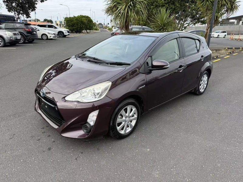 2015 Toyota Aqua Hybrid