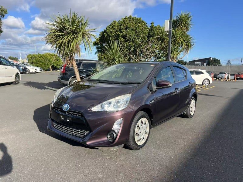 2015 Toyota Aqua Hybrid