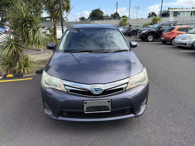 2013 Toyota Corolla Fielder, photo 2
