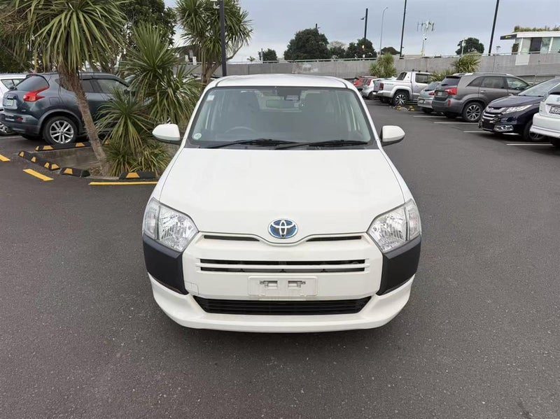 2021 Toyota Probox, photo 2