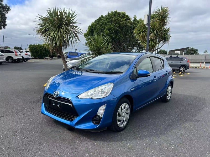2015 Toyota Aqua Hybrid