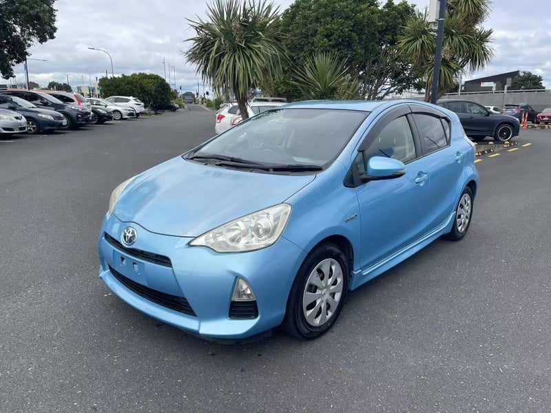 2012 Toyota Aqua Hybrid