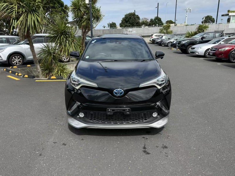 2017 Toyota C-HR Hybrid, photo 2