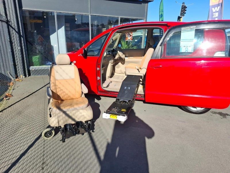 2005 Toyota Porte Welcab Mobility, photo 2