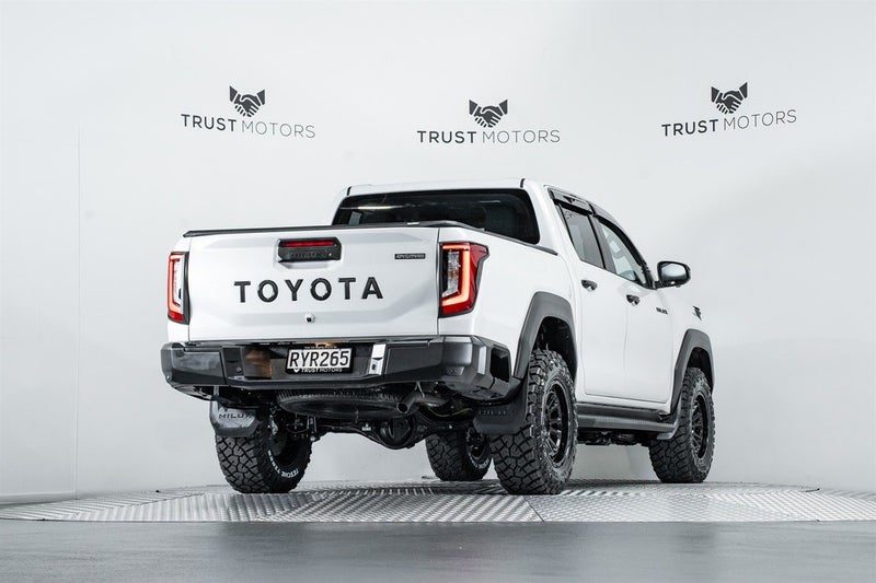 2026 Toyota Hilux Adventure 2.8D 4WD, photo 3