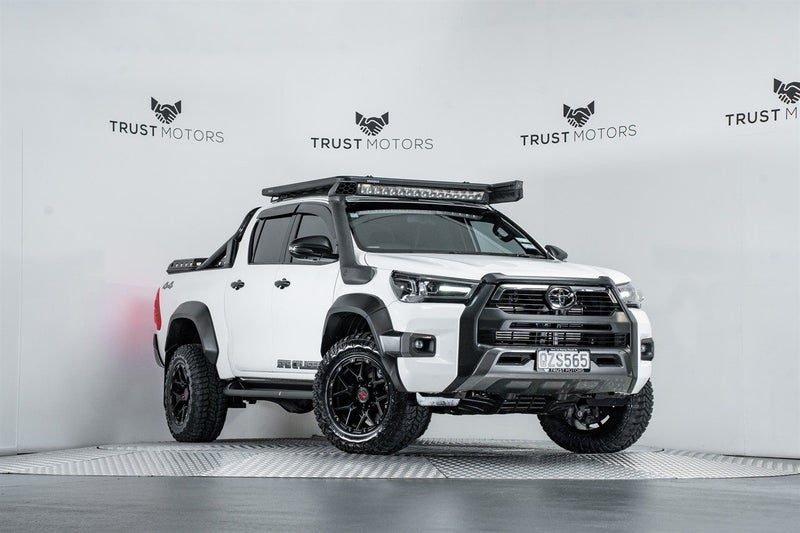 2025 Toyota Hilux SR5 Cruiser 2.8D Hybrid 4WD