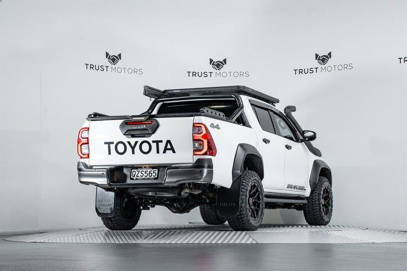 2025 Toyota Hilux SR5 Cruiser 2.8D Hybrid 4WD, photo 3