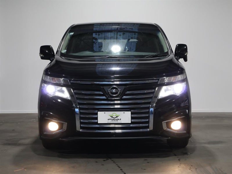 2018 Nissan Elgrand 250 Highway Star S, photo 2