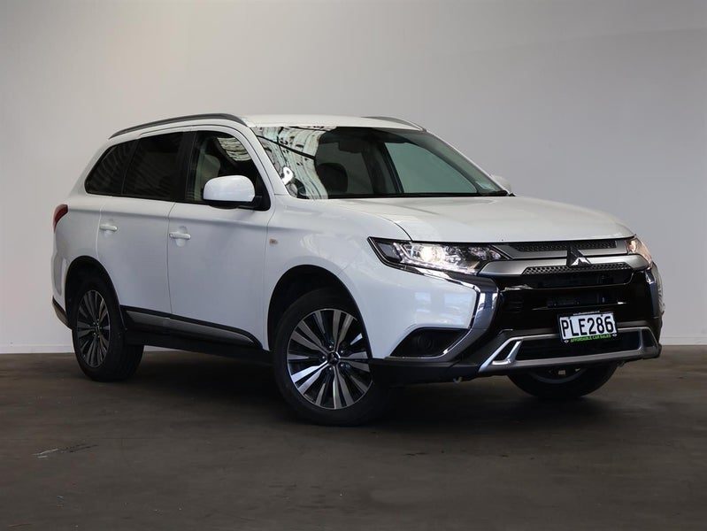 2022 Mitsubishi Outlander LS 7-Seat 2.4P/CVT