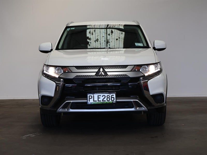 2022 Mitsubishi Outlander LS 7-Seat 2.4P/CVT, photo 2
